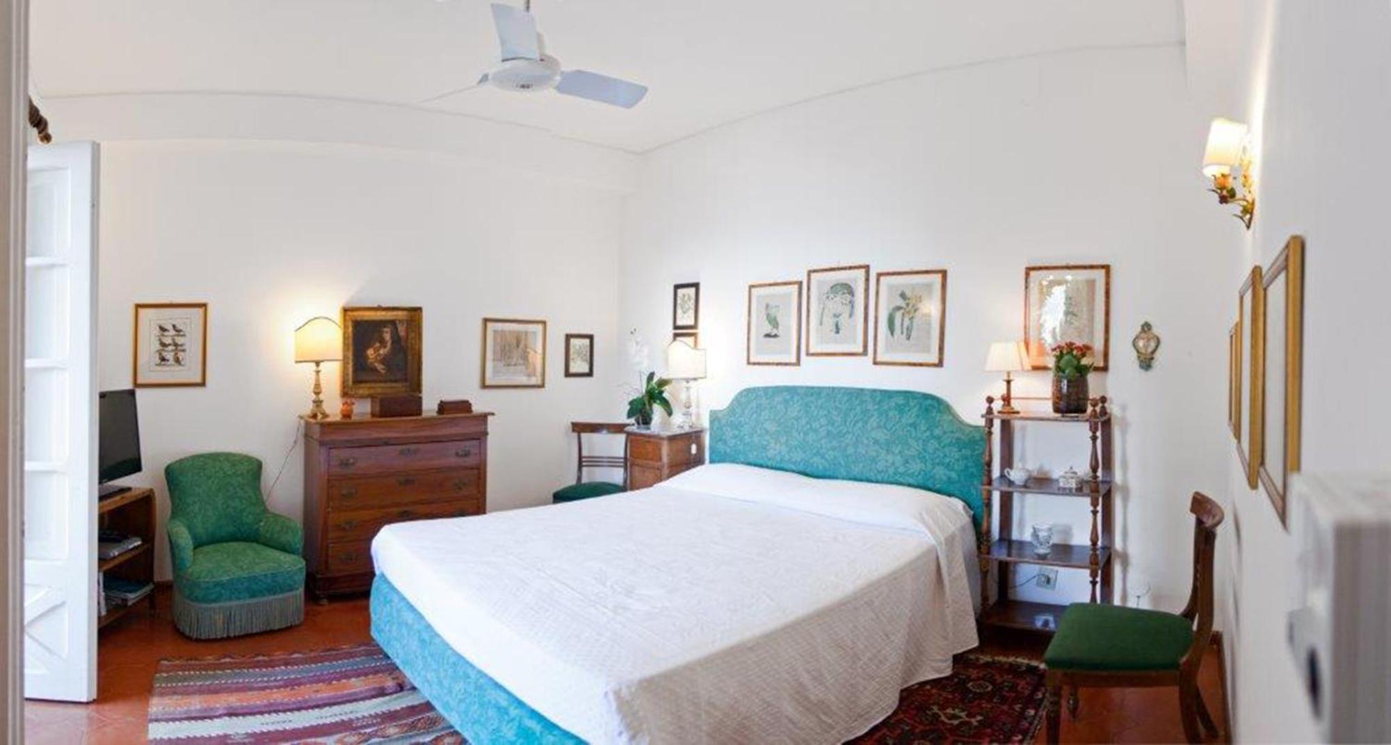 Il Glicine Sul Golfo Bed & Breakfast มอนเดลโล ห้อง รูปภาพ